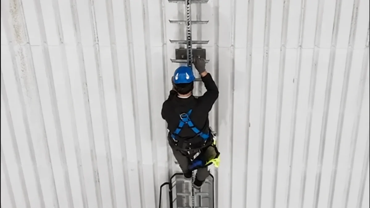 Sicurezza anticaduta con scale FABA A12 Tractel EN353-1